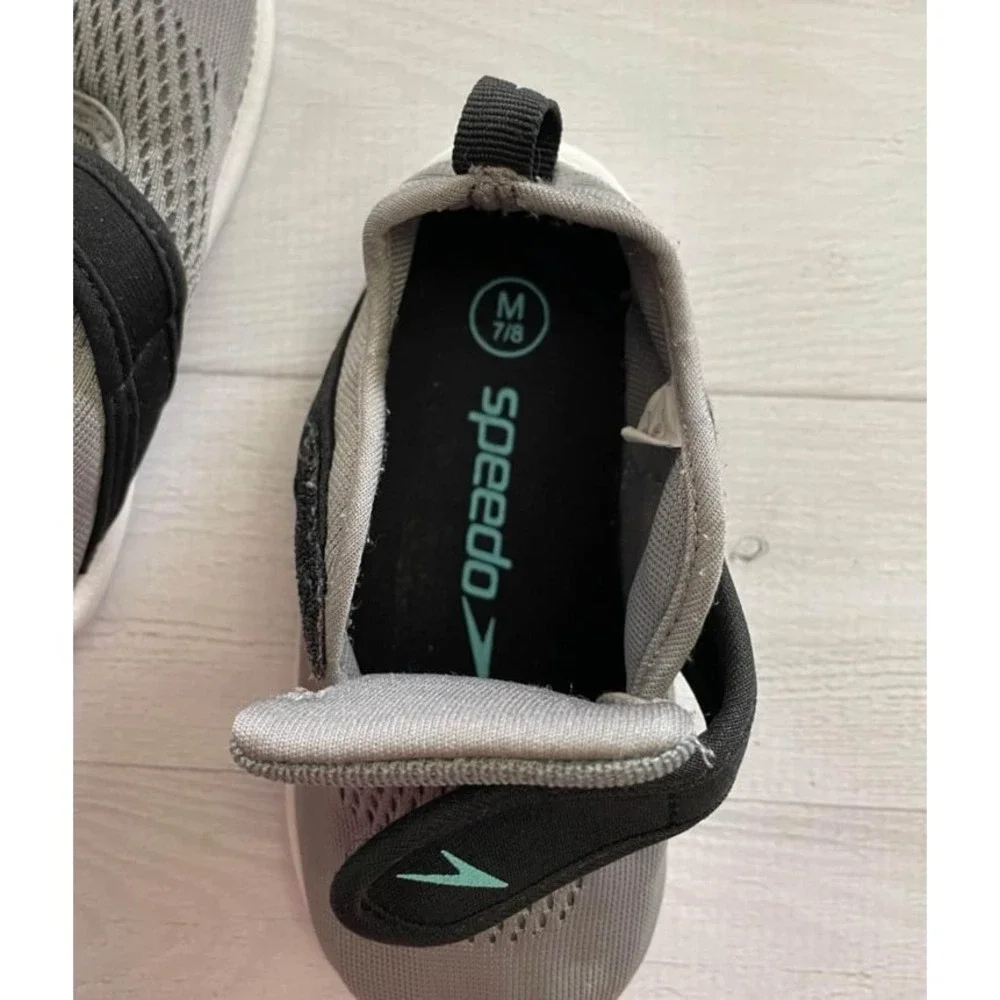 Speedo kids water shoes grey black‎ little kids medium 7/8
